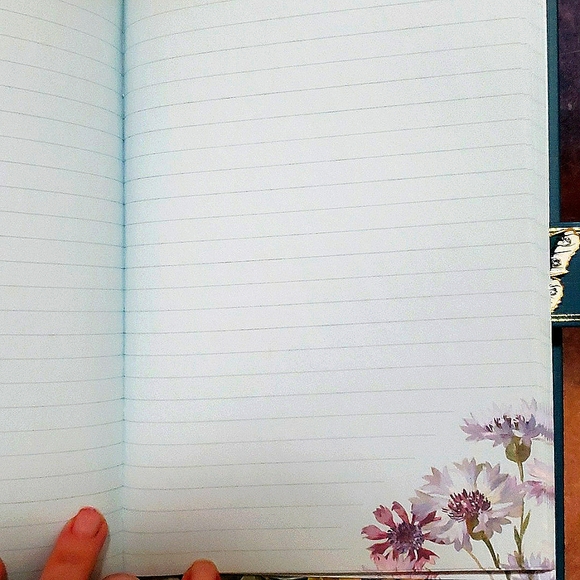 Punch Studio journal - Picture 4 of 4